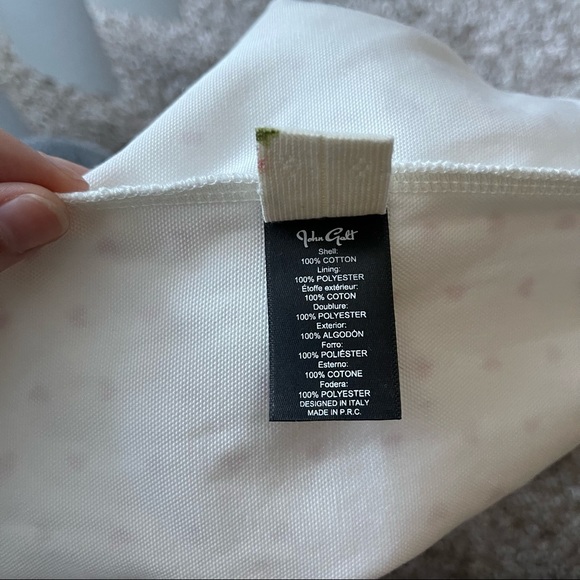 Brandy Melville heart tote bag. ❤︎︎
Brand new / un-used and with tag attached! - Picture 3 of 3